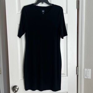 GAP Classic Black Short Sleeve Dress